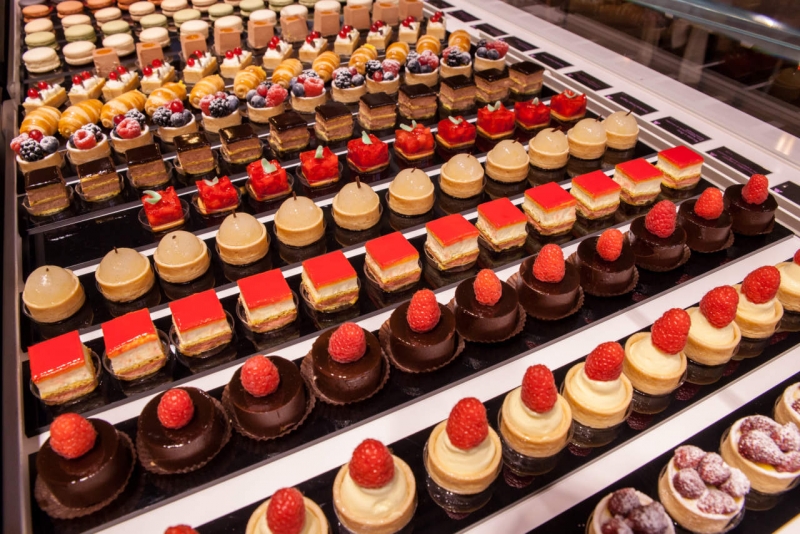 Pasticceria mignon preparata nei laboratori dell'Istituto