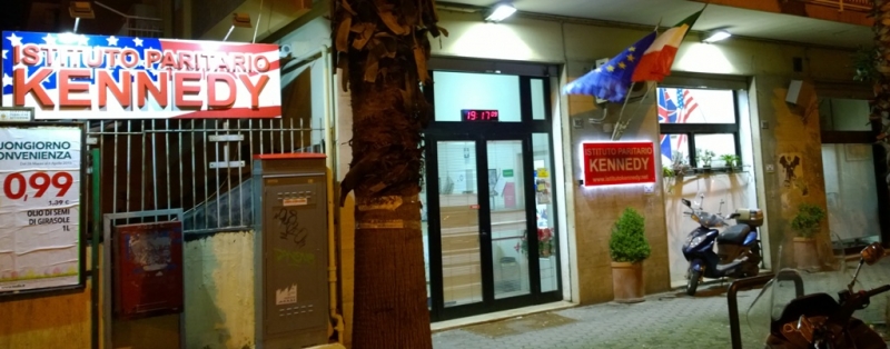 La sede dell'Istituto, vista dalla strada